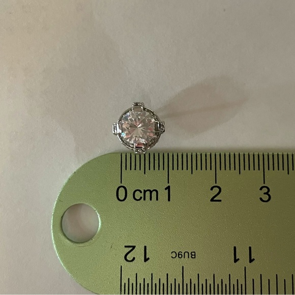 Vintage style sterling silver and cz studs - Picture 4 of 4